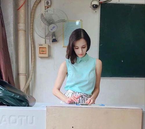 诺米走红不忘家乡小涵娱乐吃瓜